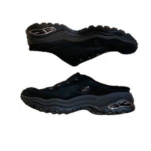 Sketchers Lined Sport Black Slip on Clogs Size 8